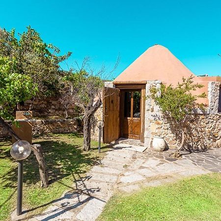 B&B Pettirosso Garden San Teodoro  Kültér fotó
