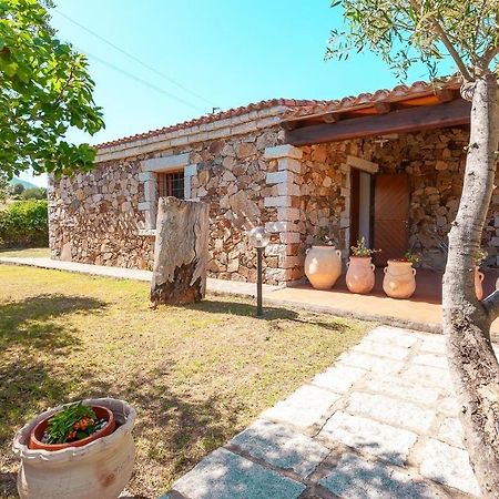 B&B Pettirosso Garden San Teodoro  Kültér fotó