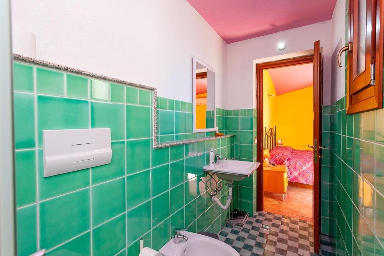 B&B Pettirosso Garden San Teodoro  Kültér fotó