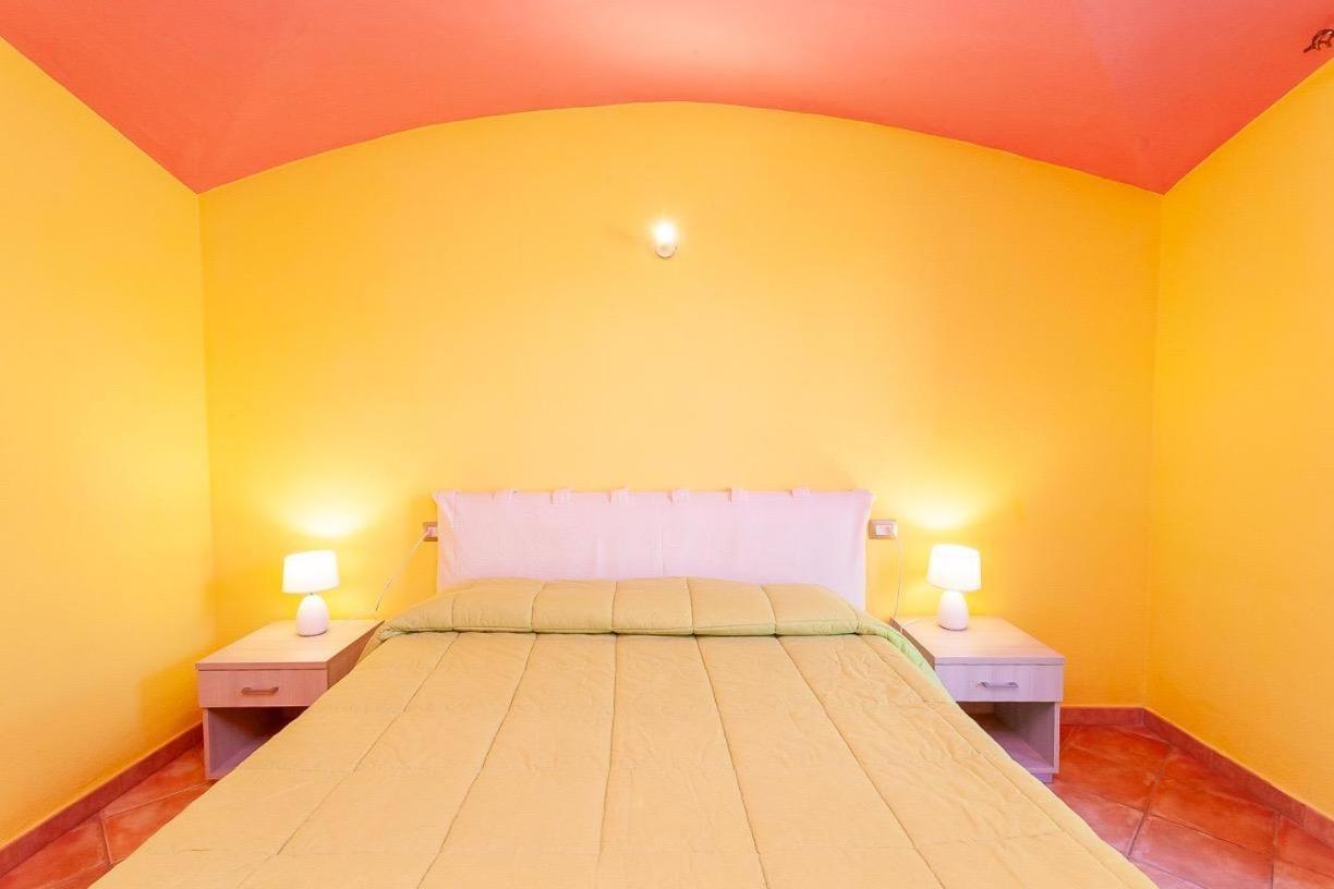 B&B Pettirosso Garden San Teodoro  Kültér fotó