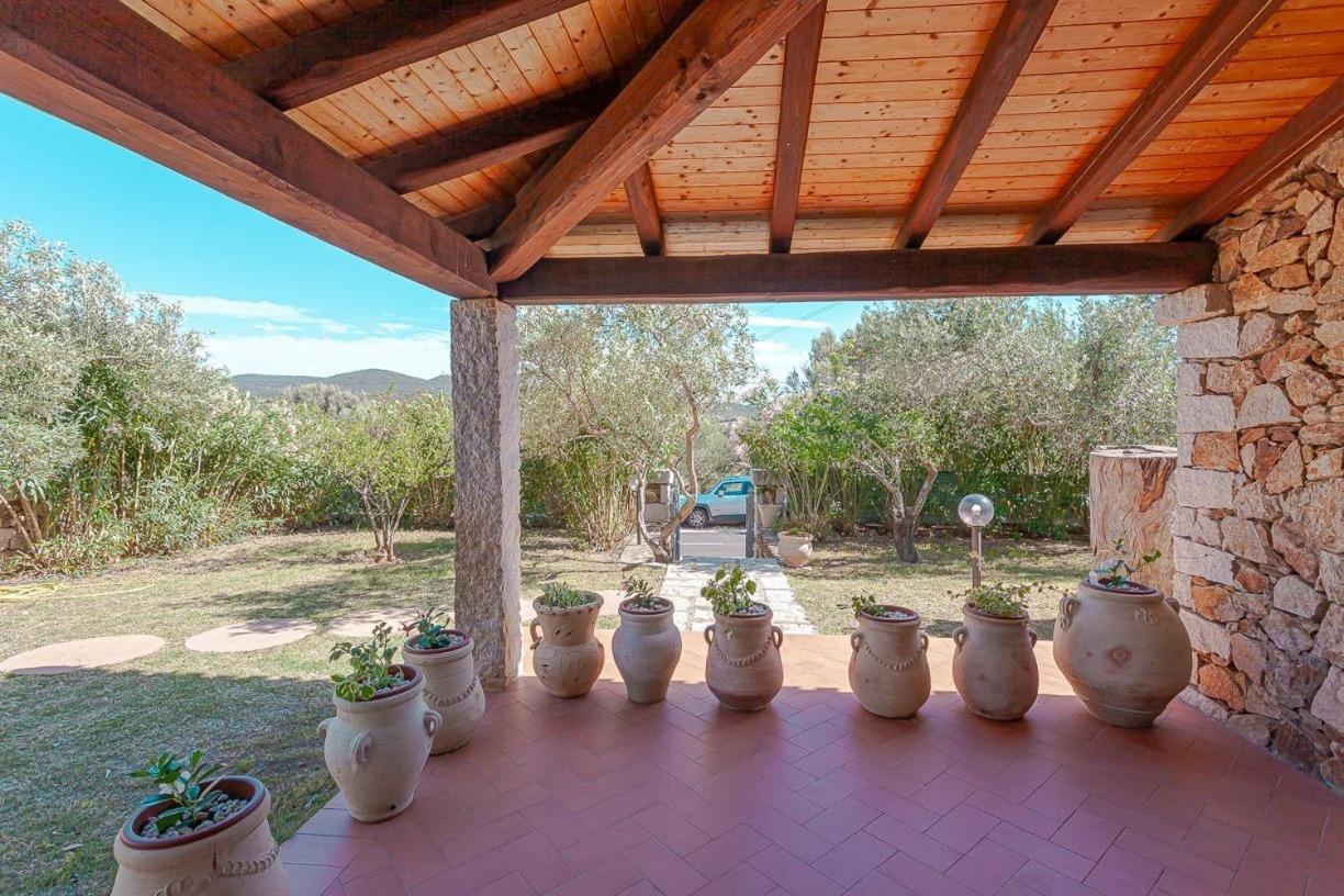 B&B Pettirosso Garden San Teodoro  Kültér fotó