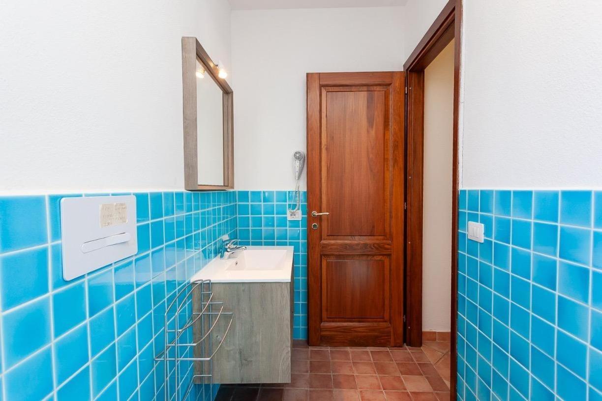 B&B Pettirosso Garden San Teodoro  Kültér fotó