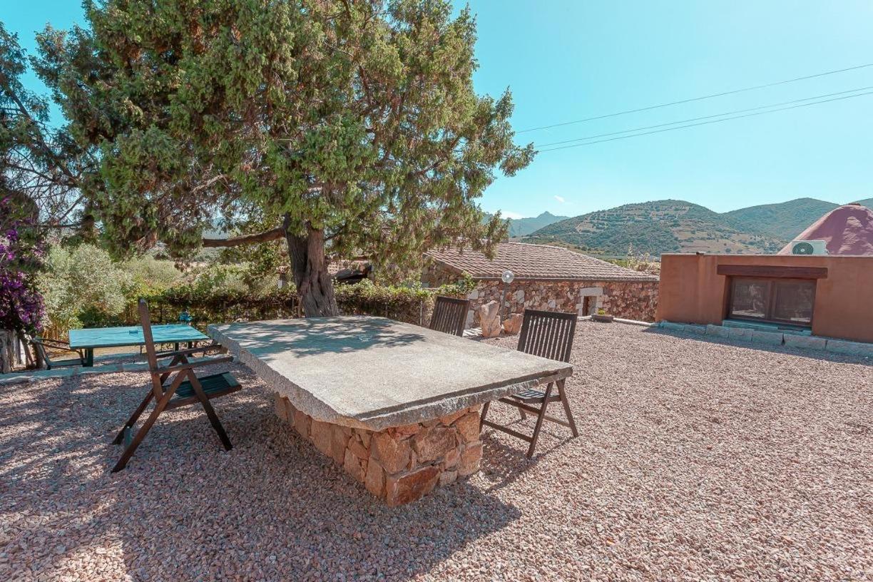 B&B Pettirosso Garden San Teodoro  Kültér fotó